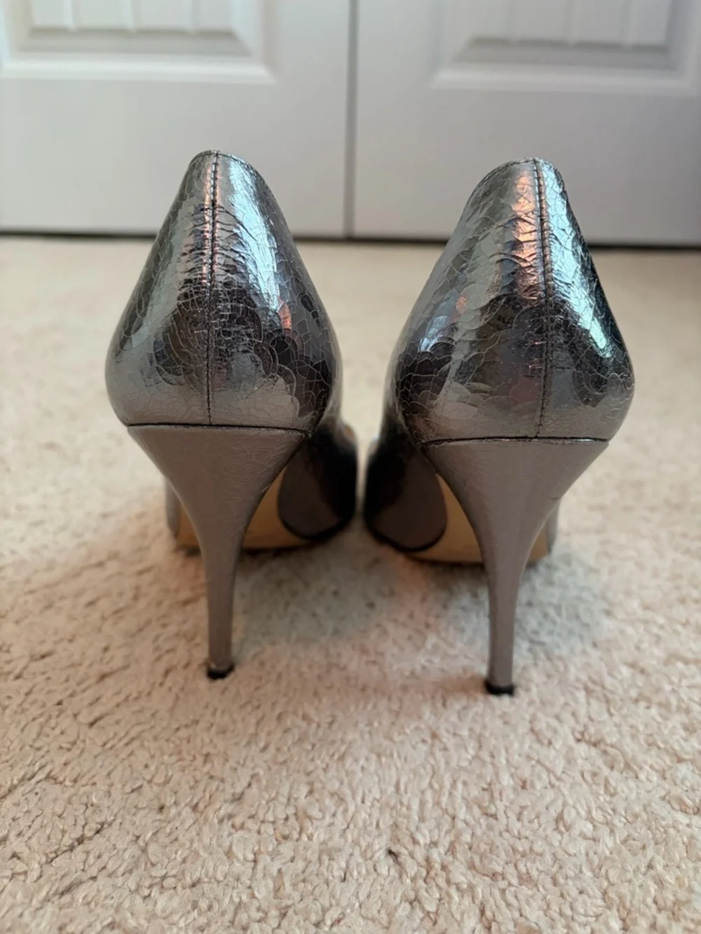 Kate Spade New York Silver Crackled Leather Pumps Heels Stilettos Women's Size 7